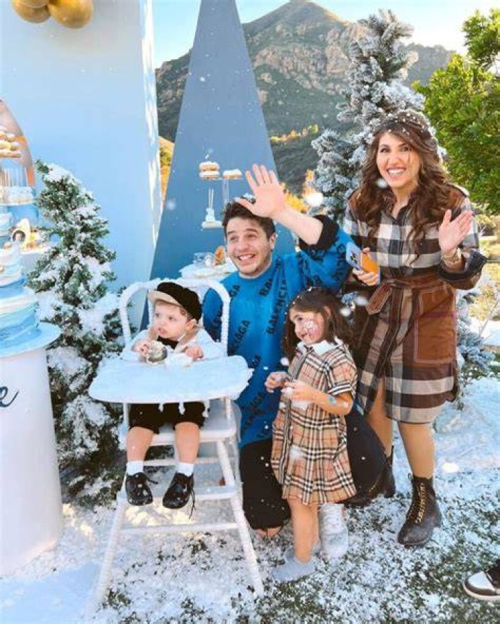 Discover Secrets Behind "Wiki Age Husband Height Net Worth Family"