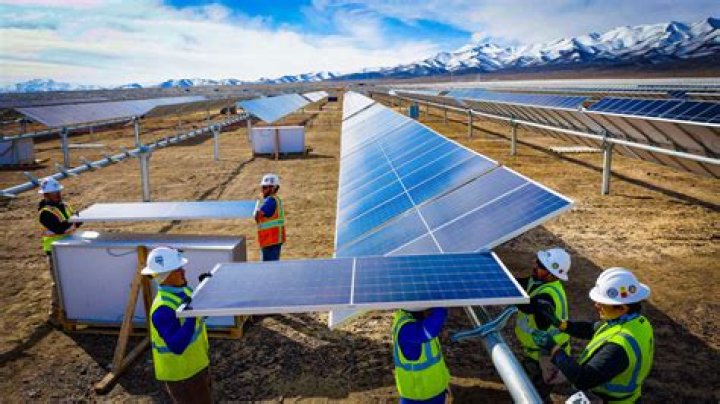 Exploring Wealth And Energy Expertise