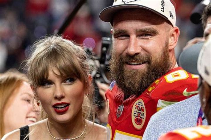 Unveiling The Surprising Journey: Taylor Swift's Parents Reunite