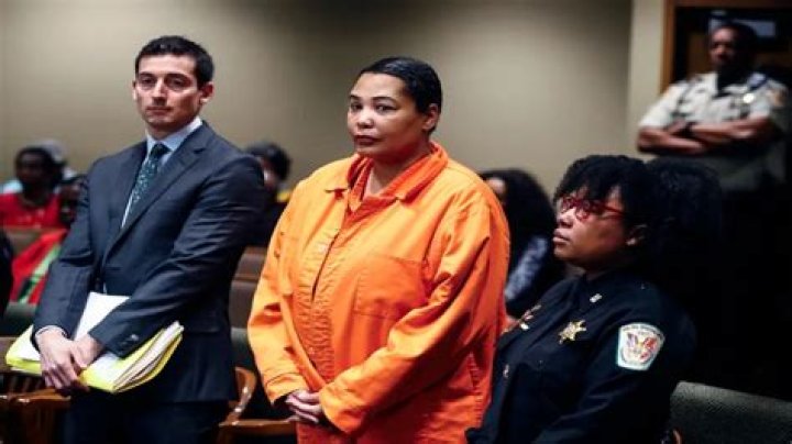 Who Has Sherra Wright's Children?